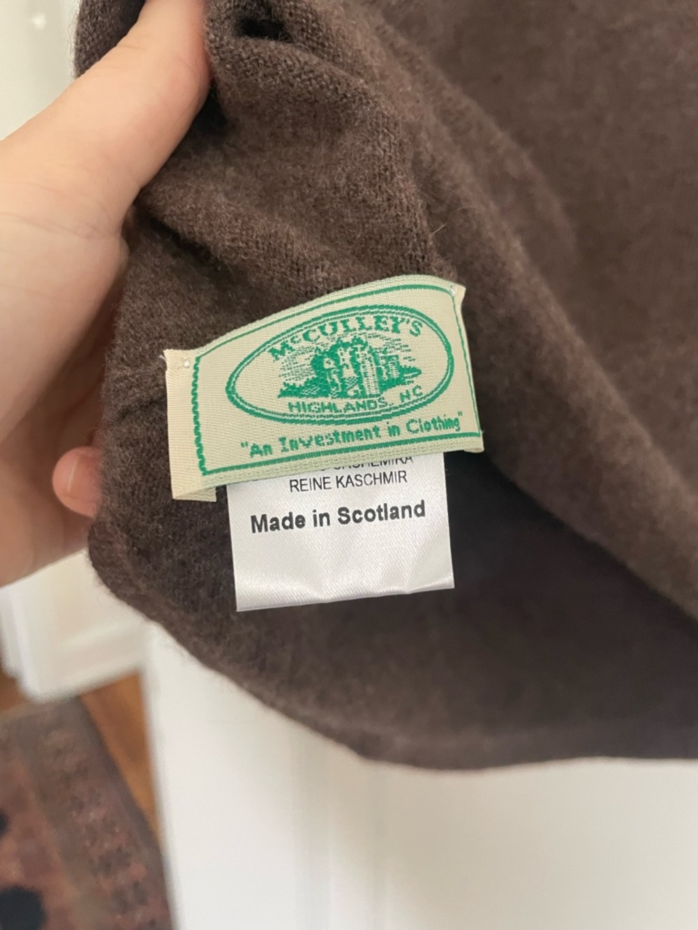 Never worn! 100% Pure Cashmere Turtleneck Sweater in Walnut (M) - Picture 3 of 4